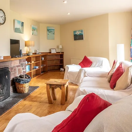 Nevins Newfield Ltd Bed & Breakfast *