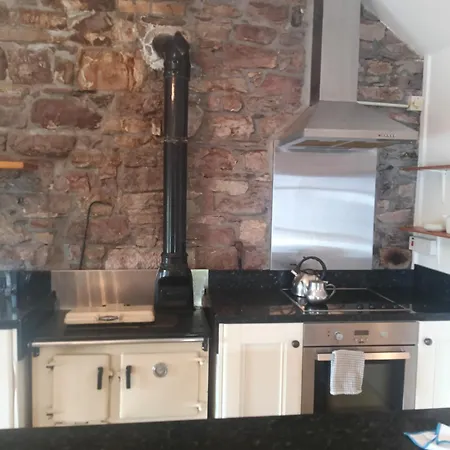Nevins Newfield Ltd Bed & Breakfast *